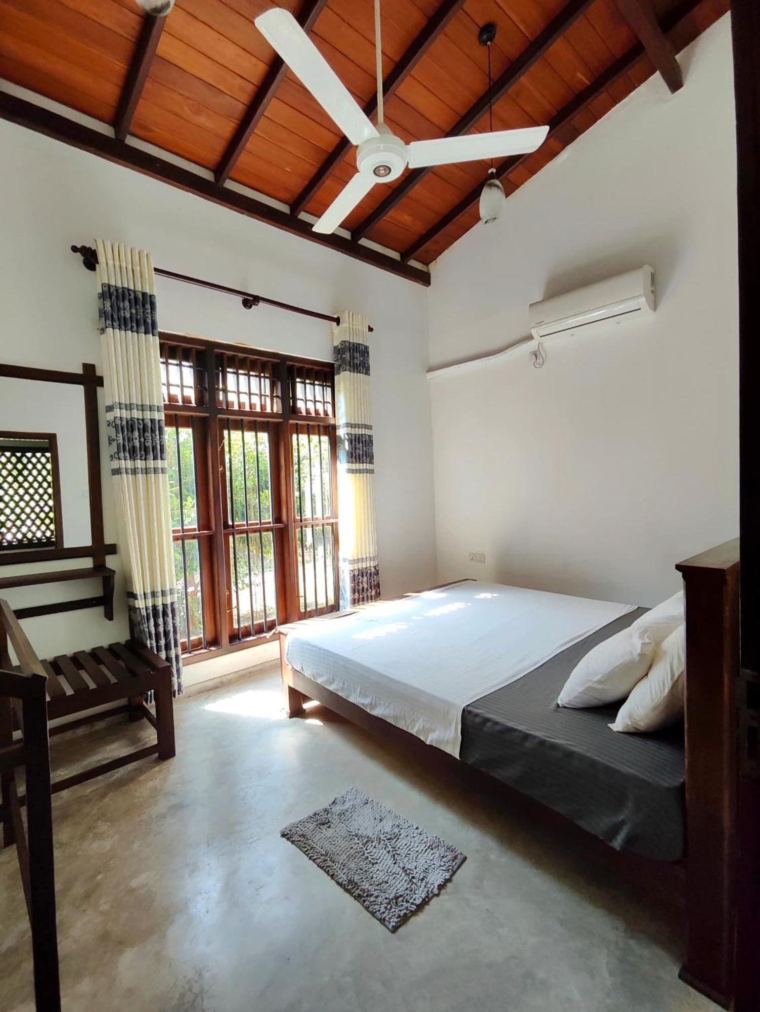 Villa De Lagoon View Tangalle Exterior foto
